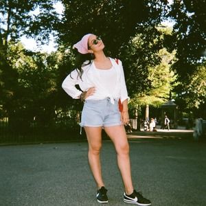 Meet your Posher, Anna